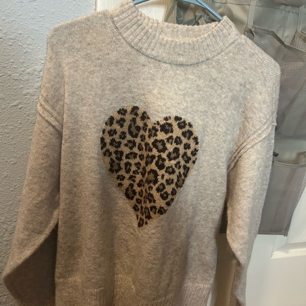 American Eagle Outfitters Beige Sweater with Leopard Heart